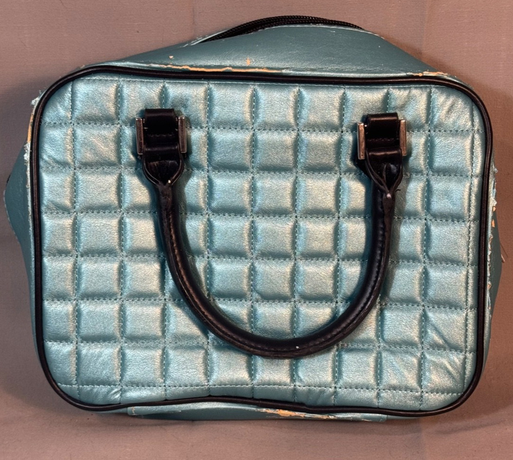 Make-up Bag w/ handles & inside plastic zipper pockets- blue-NEW *see desc.